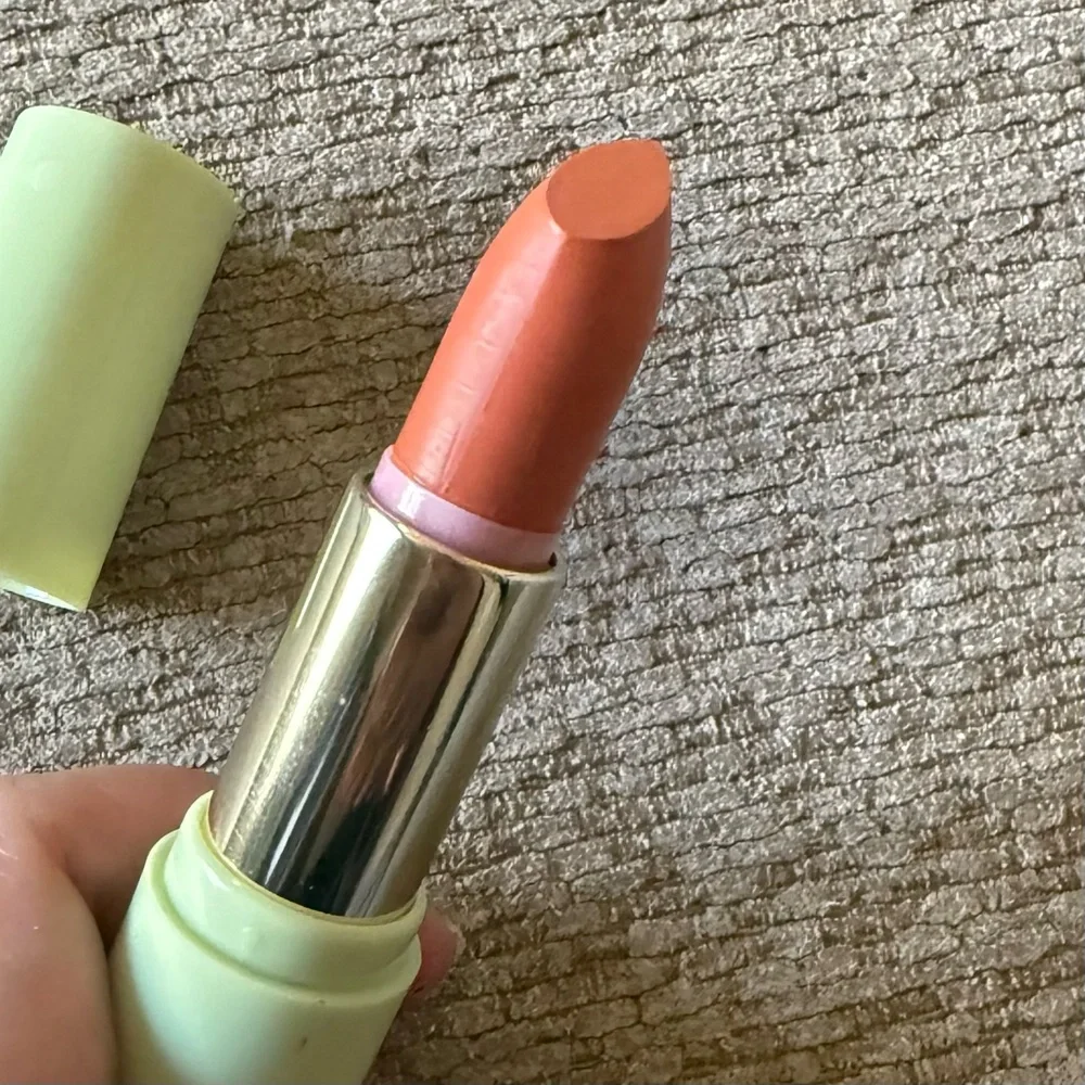 NWOT Pixi beauty mattelustre lipstick peach blossom